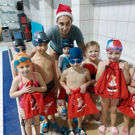 Mikołajki w Szkole Pływania Słupskiego WOPR