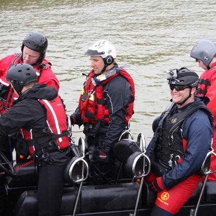Rowy, Szkolenie z użyciem łodzi ratowniczych
